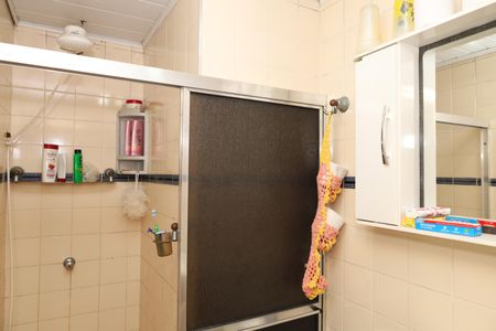 Casa de condomínio para alugar com 185m², 3 quartos e 2 vagasBanheiro Social