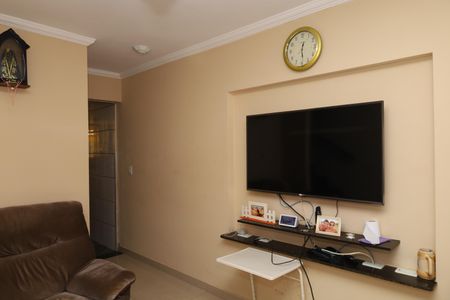 Sala de casa de condomínio para alugar com 3 quartos, 185m² em Fazenda Aricanduva, São Paulo