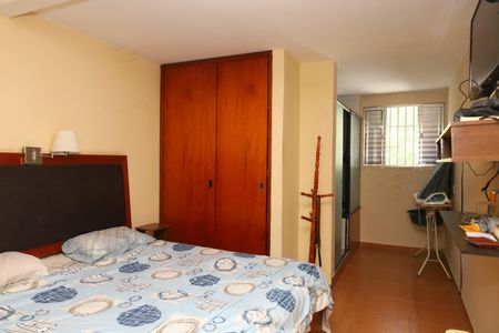 Casa de condomínio para alugar com 185m², 3 quartos e 2 vagasSuíte