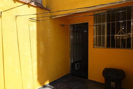 Casa de condomínio para alugar com 185m², 3 quartos e 2 vagasQuintal