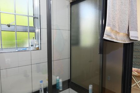 Casa de condomínio para alugar com 185m², 3 quartos e 2 vagasBanheiro da Suíte