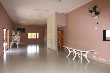 Casa de condomínio para alugar com 185m², 3 quartos e 2 vagasÁrea comum - Salão de festas