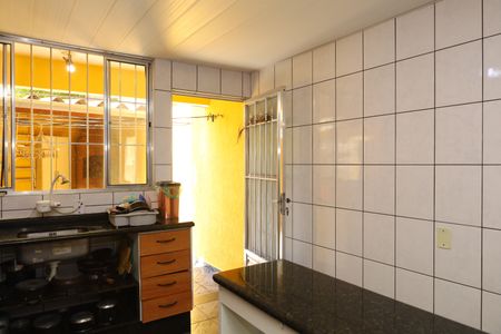 Casa de condomínio para alugar com 185m², 3 quartos e 2 vagasCozinha