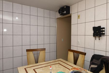 Casa de condomínio para alugar com 185m², 3 quartos e 2 vagasCozinha