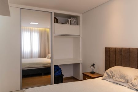 Apartamento à venda com 76m², 2 quartos e 1 vagaSuíte