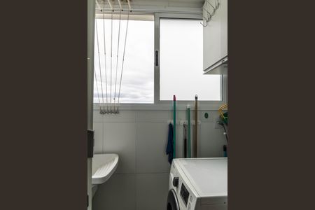 Apartamento à venda com 76m², 2 quartos e 1 vagaÁrea de Serviço