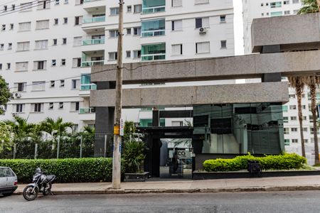 Apartamento à venda com 76m², 2 quartos e 1 vagaFachada