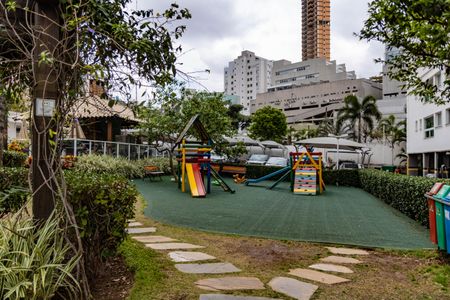 Apartamento à venda com 76m², 2 quartos e 1 vagaÁrea comum - Playground