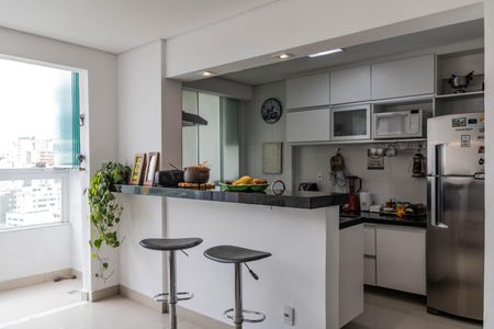 Apartamento à venda com 76m², 2 quartos e 1 vagaCozinha
