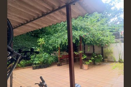 Apartamento à venda com 77m², 3 quartos e sem vaga