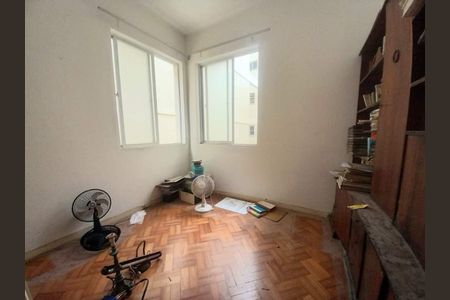 Apartamento à venda com 77m², 3 quartos e sem vaga