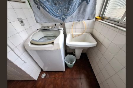 Apartamento à venda com 202m², 3 quartos e 1 vagaÁrea de Serviço