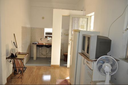 Casa à venda com 220m², 2 quartos e sem vagaCasa 2 - Sala/Cozinha