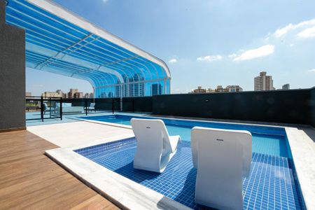 Studio à venda com 26m², 1 quarto e 1 vaga Studio à venda com 26m², 1 quarto e 1 vagaÁrea comum - Piscina