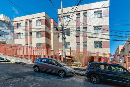 Apartamento à venda com 67m², 2 quartos e 1 vaga Apartamento à venda com 67m², 2 quartos e 1 vagaFachada