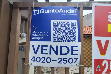 Casa à venda com 100m², 2 quartos e 2 vagas Casa à venda com 100m², 2 quartos e 2 vagasPlaquinha