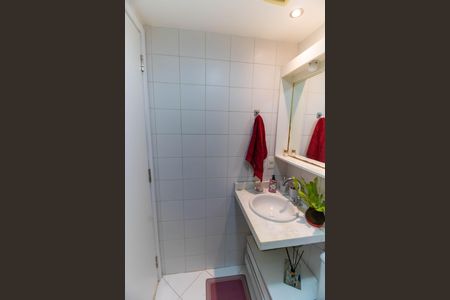 Apartamento à venda com 72m², 2 quartos e 1 vaga Apartamento à venda com 72m², 2 quartos e 1 vagaBanheiro Social