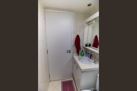 Apartamento à venda com 72m², 2 quartos e 1 vaga Apartamento à venda com 72m², 2 quartos e 1 vagaBanheiro da Suíte