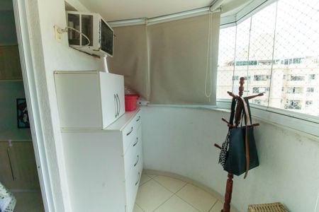 Apartamento à venda com 72m², 2 quartos e 1 vaga Apartamento à venda com 72m², 2 quartos e 1 vagaVaranda da Suíte