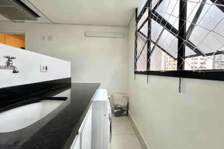 Apartamento à venda com 63m², 2 quartos e 1 vagaÁrea de Serviço