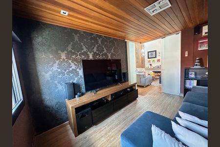 Casa à venda com 450m², 4 quartos e 4 vagas Casa à venda com 450m², 4 quartos e 4 vagasSala