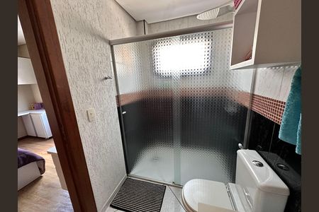 Casa à venda com 450m², 4 quartos e 4 vagas Casa à venda com 450m², 4 quartos e 4 vagasBanheiro