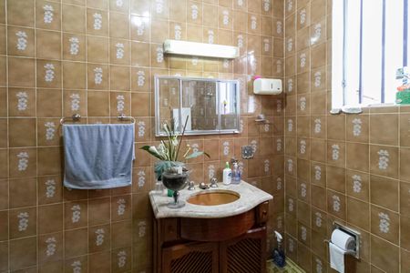 Casa à venda com 360m², 3 quartos e 3 vagasBanheiro social