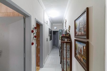 Casa à venda com 360m², 3 quartos e 3 vagasCorredor