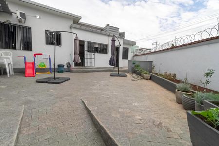 Casa à venda com 360m², 3 quartos e 3 vagasQuintal