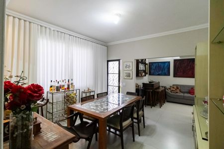 Casa à venda com 360m², 3 quartos e 3 vagasSala 2