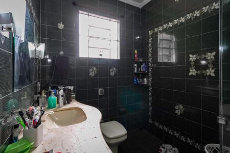 Casa à venda com 360m², 3 quartos e 3 vagasBanheiro da suíte