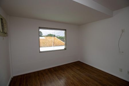 Casa de condomínio para alugar com 336m², 5 quartos e 1 vagaQuarto 5