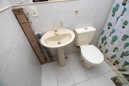 Casa de condomínio para alugar com 336m², 5 quartos e 1 vagaBanheiro do Quarto 3