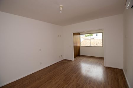 Casa de condomínio para alugar com 336m², 5 quartos e 1 vagaQuarto 4