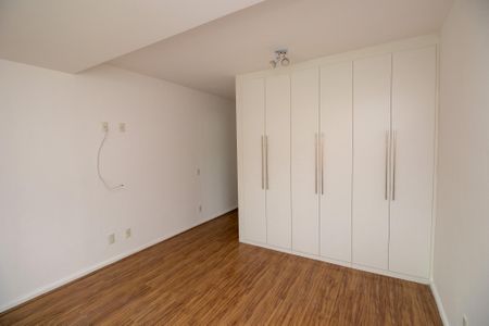 Casa de condomínio para alugar com 336m², 5 quartos e 1 vagaQuarto 5