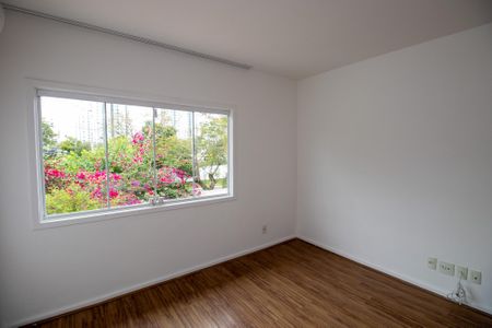 Casa de condomínio para alugar com 336m², 5 quartos e 1 vagaQuarto 2