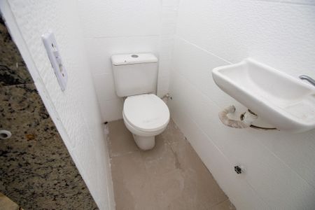 Casa de condomínio para alugar com 336m², 5 quartos e 1 vagaBanheiro externo