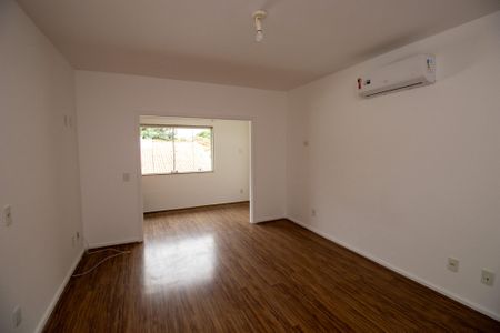 Casa de condomínio para alugar com 336m², 5 quartos e 1 vagaQuarto 4