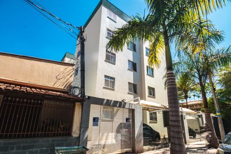 Apartamento à venda com 60m², 2 quartos e 1 vagaFachada