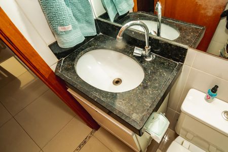 Apartamento à venda com 60m², 2 quartos e 1 vagaBanheiro Social