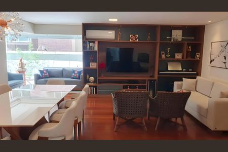 Sala de apartamento à venda com 3 quartos, 126m² em Bela Vista, São Paulo