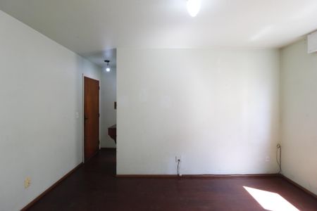 Sala de apartamento para alugar com 1 quarto, 36m² em Parque Santa Fé, Porto Alegre