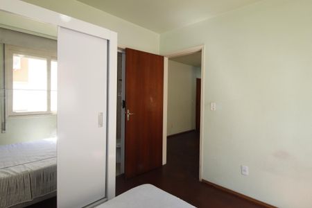Suíte 1 de apartamento para alugar com 1 quarto, 36m² em Parque Santa Fé, Porto Alegre