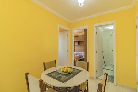 Sala/Cozinha de apartamento à venda com 2 quartos, 33m² em Jardim Itacolomi, São Paulo