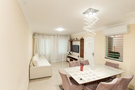 Sala de casa à venda com 3 quartos, 107m² em Parque Vitoria, São Paulo