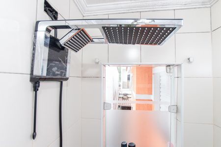 Casa à venda com 107m², 3 quartos e 2 vagas Casa à venda com 107m², 3 quartos e 2 vagasBanheiro da Suíte