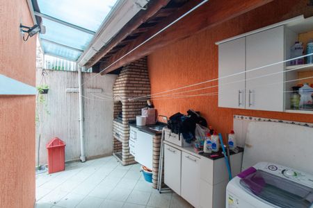 Casa à venda com 107m², 3 quartos e 2 vagas Casa à venda com 107m², 3 quartos e 2 vagasÁrea de Serviço