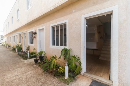 Casa de condomínio para alugar com 75m², 2 quartos e 1 vagaEntrada