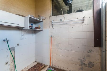 Casa de condomínio para alugar com 75m², 2 quartos e 1 vagaÁrea de Serviço