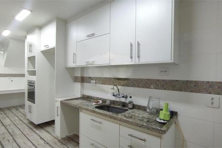 Casa à venda com 150m², 3 quartos e 3 vagas